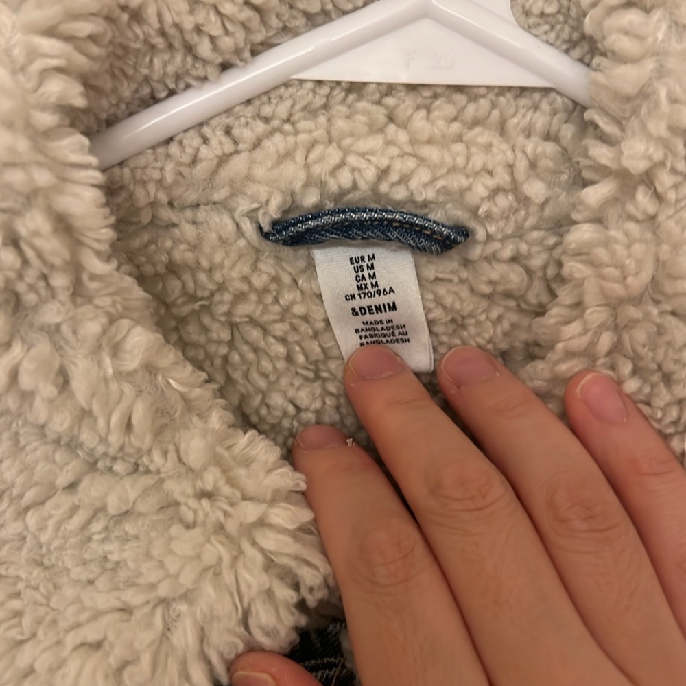 H&M shearling denim jacket M - Picture 3 of 7